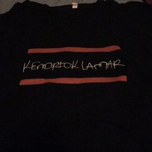 KENDRICK LAMAR TEE.  SIZE L